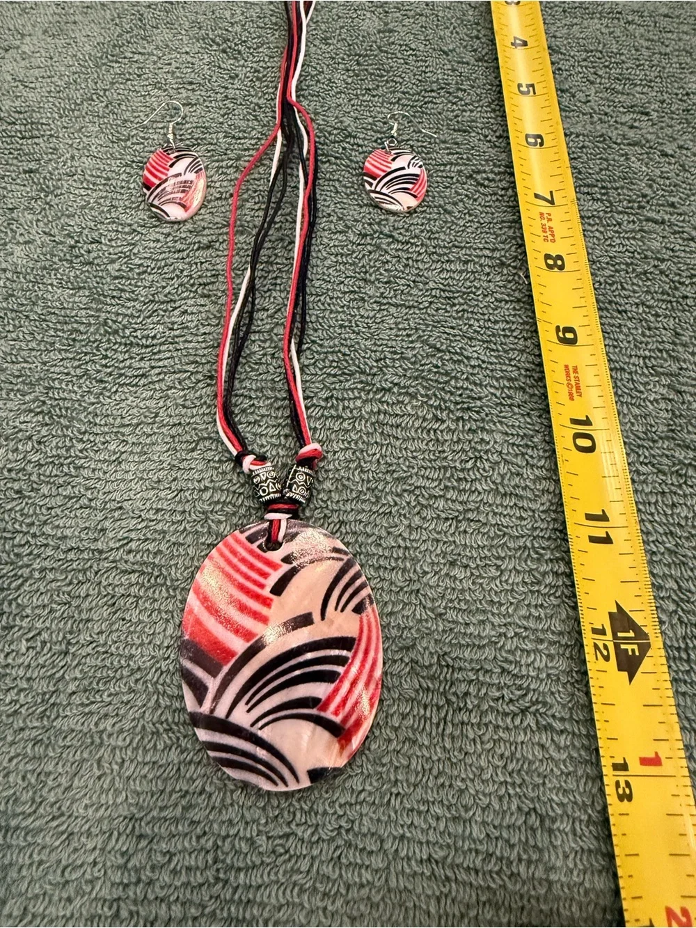 Mixed Women’s Necklace and Earring Set - Pink, Red, Blue, Black, Multicolor